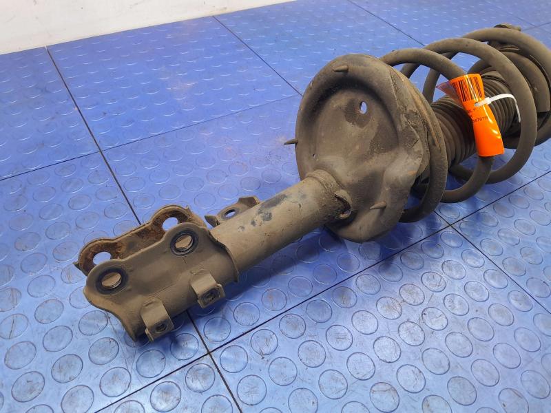 2010-2013 Kia Forte Front Strut Assembly Right Passenger Side OEM 546611M360 ,RH