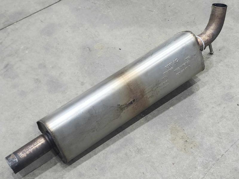 2015-2018 Volkswagen Golf Center Intermediate Exhaust Muffler Genuine OEM 5Q0253209AM