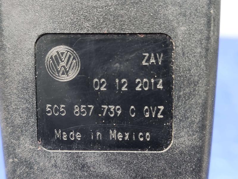 2015 Volkswagen Beetle Rear Seat Belt