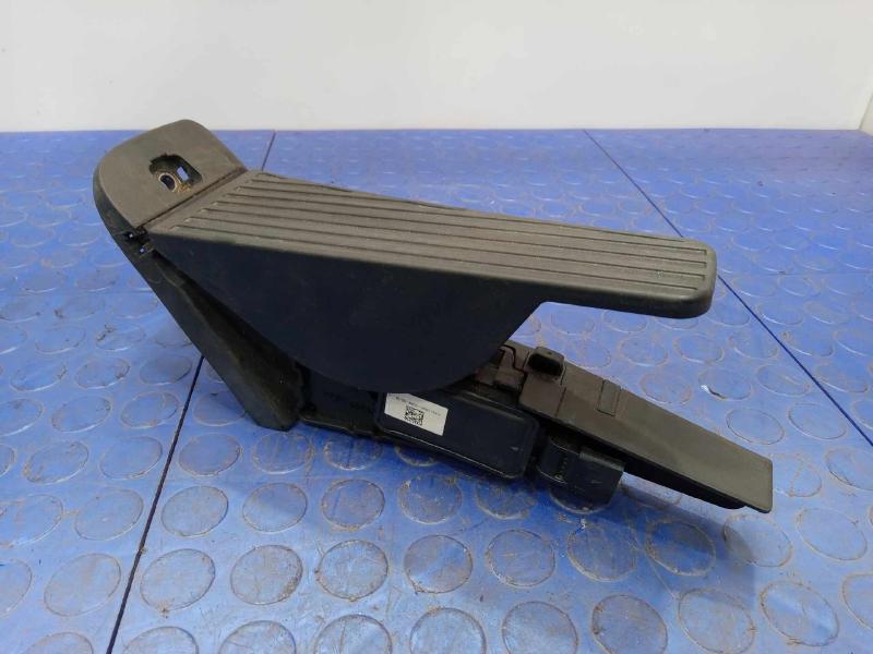 2016-2019 Volvo XC90 Accelerator Pedal Assembly with Sensor OEM 31445944