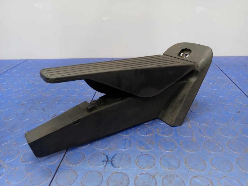 2016-2019 Volvo XC90 Accelerator Pedal Assembly with Sensor OEM 31445944