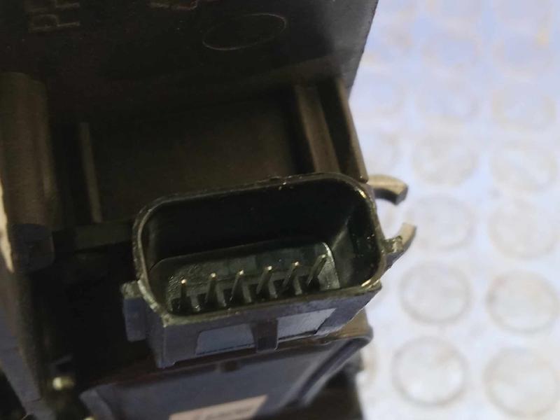 2016-2019 Volvo XC90 Accelerator Pedal Assembly with Sensor OEM 31445944