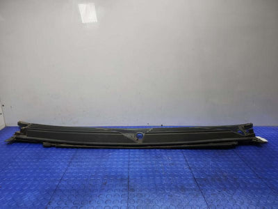 2007-2014 GMC Yukon Cowl Panel Cover Air Inlet Grille Genuine OEM 25872303