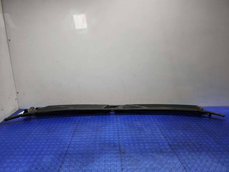 2007-2014 GMC Yukon Cowl Panel Cover Air Inlet Grille Genuine OEM 25872303