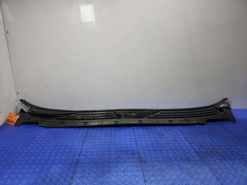 2007-2014 GMC Yukon Cowl Panel Cover Air Inlet Grille Genuine OEM 25872303