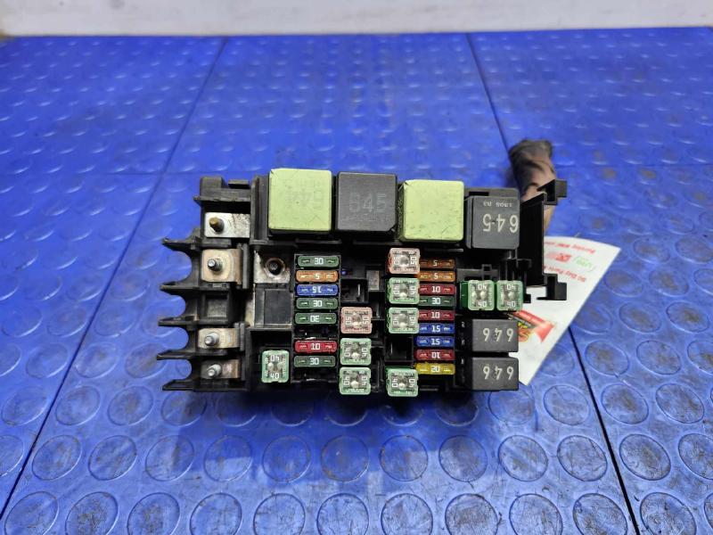 2013 Volkswagen Jetta Engine Fuse Box