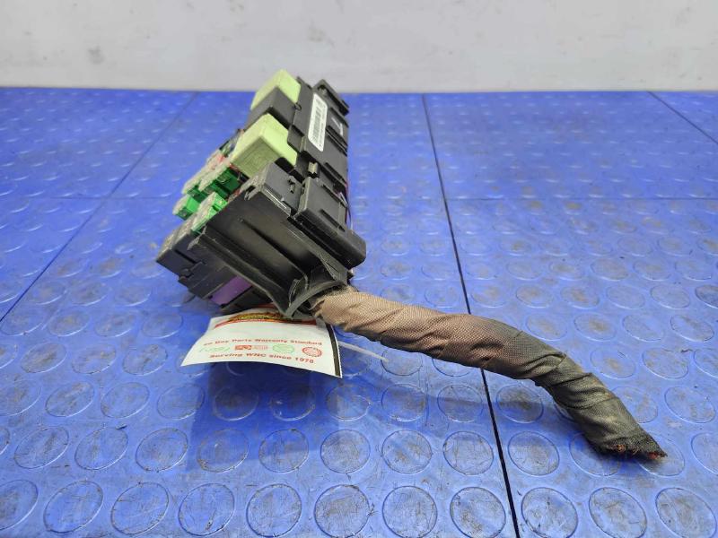 2013 Volkswagen Jetta Engine Fuse Box
