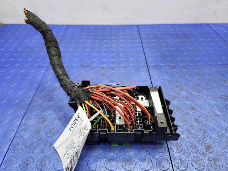 2013 Volkswagen Jetta Engine Fuse Box