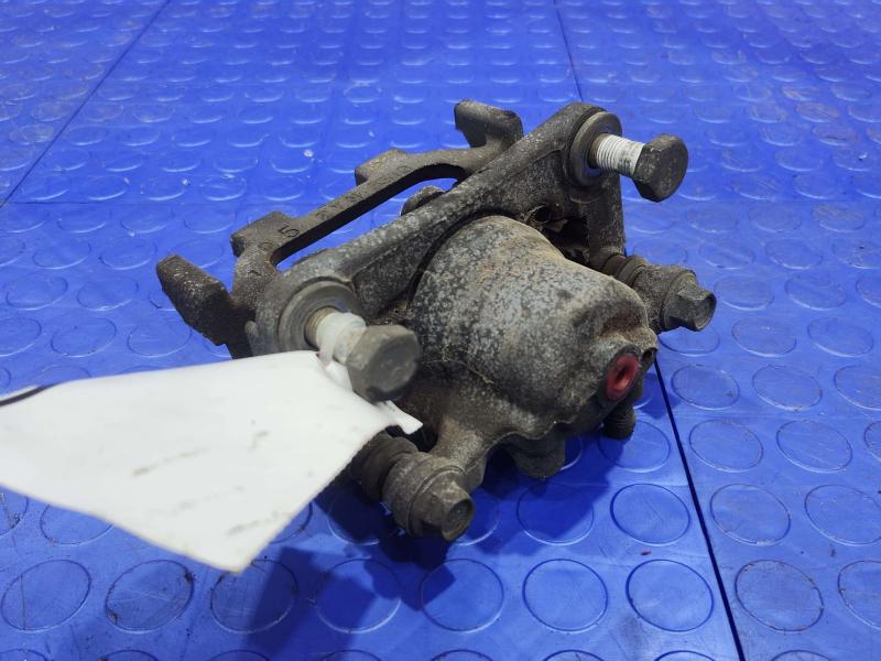 2013 Nissan Pathfinder Caliper