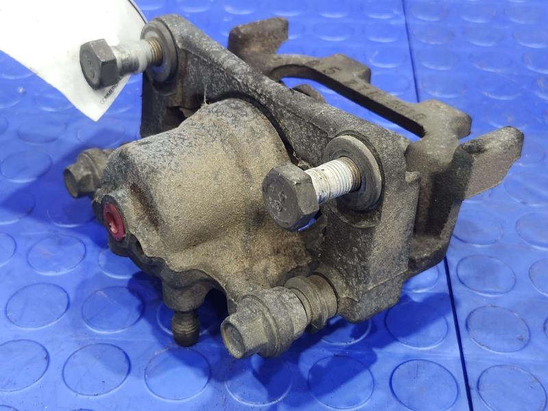2013 Nissan Pathfinder Caliper