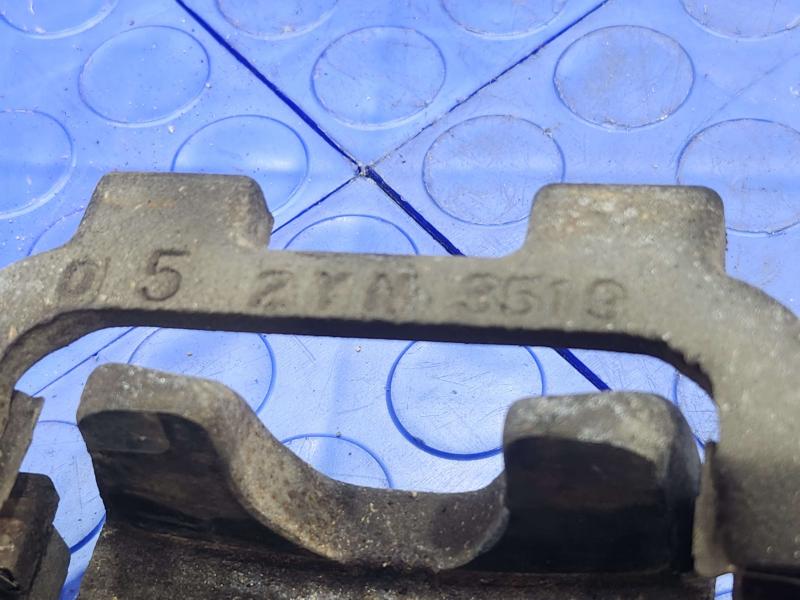 2013 Nissan Pathfinder Caliper