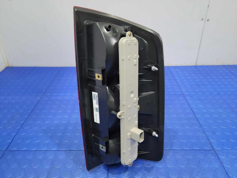 2002 Dodge Ram 1500 Tail Light Assembly