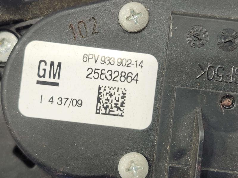 2010 Chevrolet Tahoe Pedal Assembly