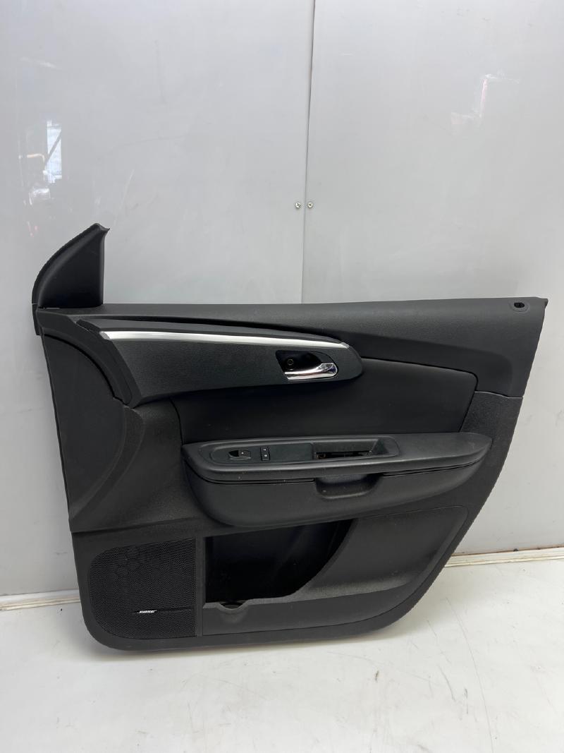 2010 Chevrolet Traverse Front Door Trim Panel