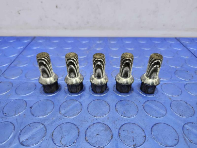 2015 Audi A4 Lug Nuts