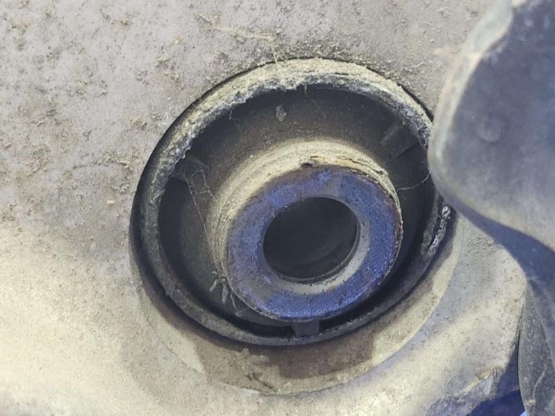 2013 Infiniti FX35 Lower Control Arm Front