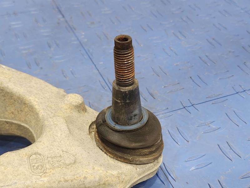 2015 Chevrolet Tahoe Lower Control Arm Front