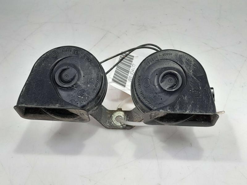 2014 - 2017 Dodge Ram Truck Dual Note Horn Assembly OEM 68306481AB
