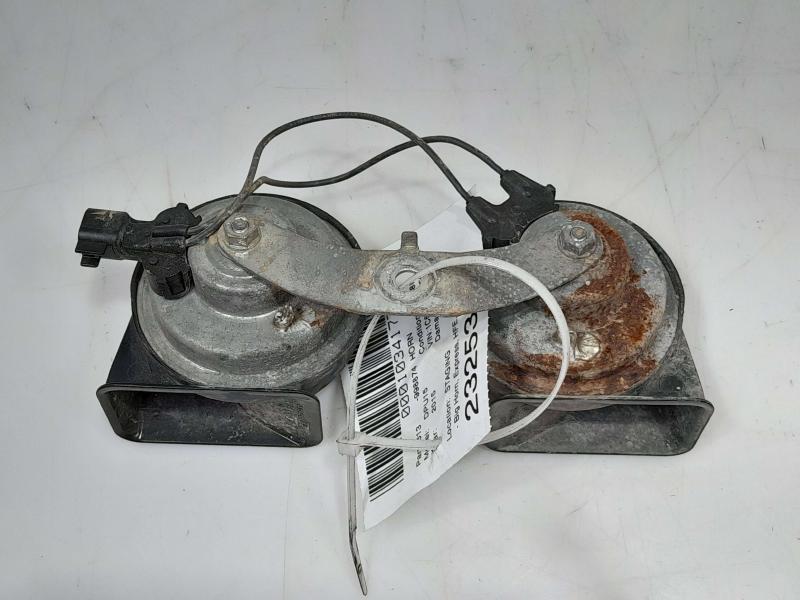 2014 - 2017 Dodge Ram Truck Dual Note Horn Assembly OEM 68306481AB