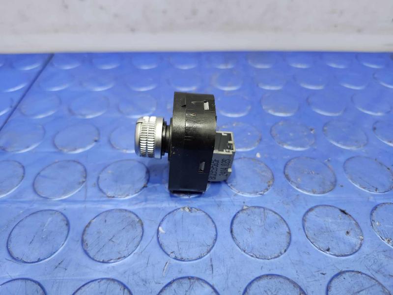 2013-2016 Audi A4 Power Door Mirror Control Switch Genuine OEM 8K0959565F