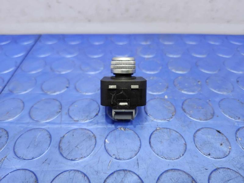 2013-2016 Audi A4 Power Door Mirror Control Switch Genuine OEM 8K0959565F