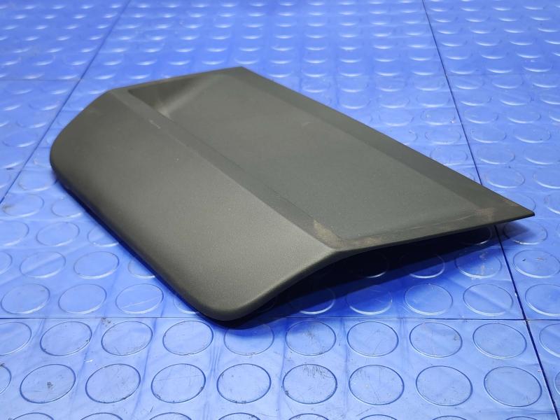 2019 Toyota Camry 3Rd Brake Light Avoidance Lamp