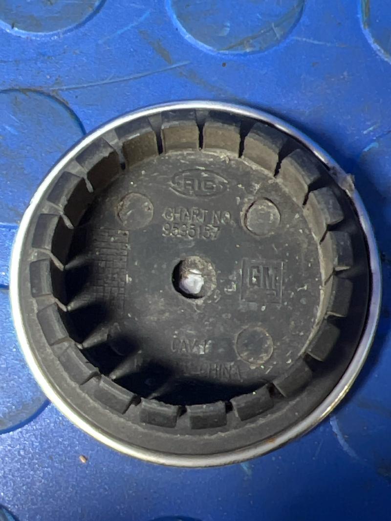 2012 Buick LaCrosse Center Cap