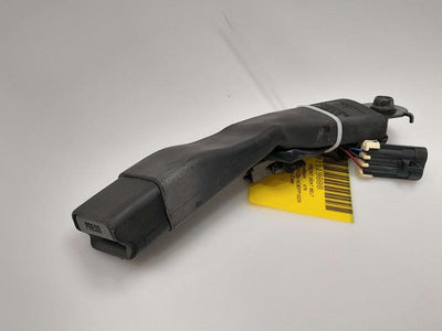 2013 Tesla Model S Front Seat Belt