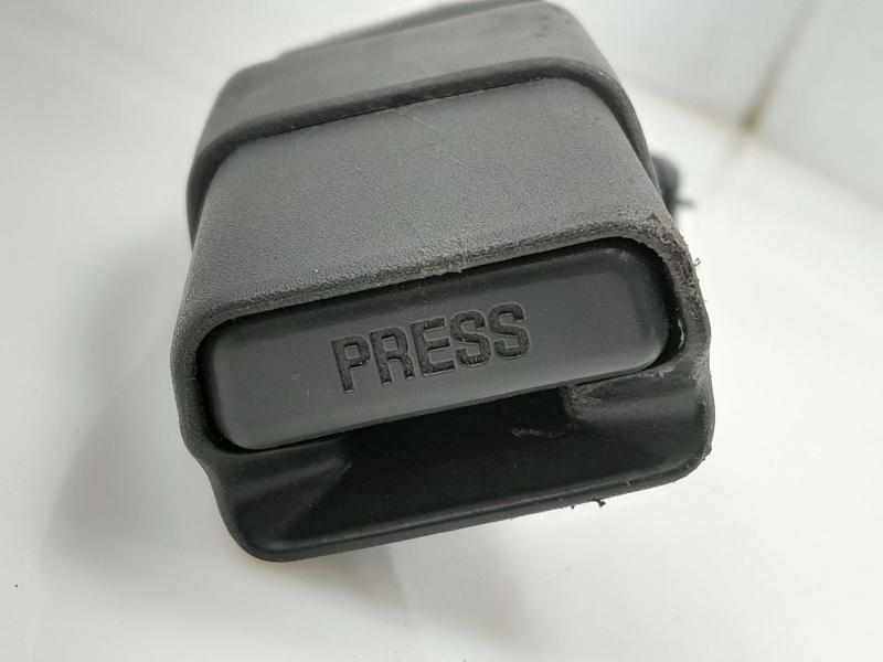 2013 Tesla Model S Front Seat Belt