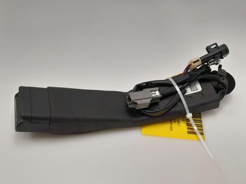 2013 Tesla Model S Front Seat Belt