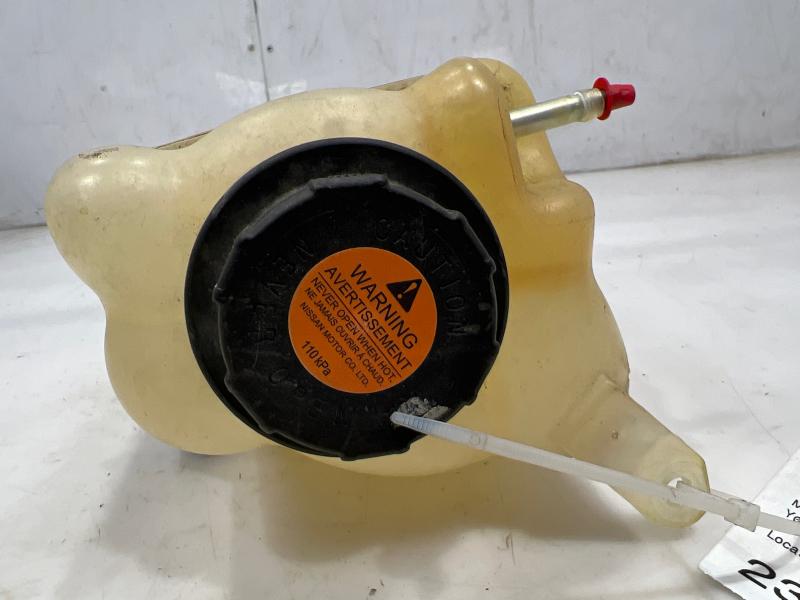 2008 Nissan Titan Coolant Recovery Bottle