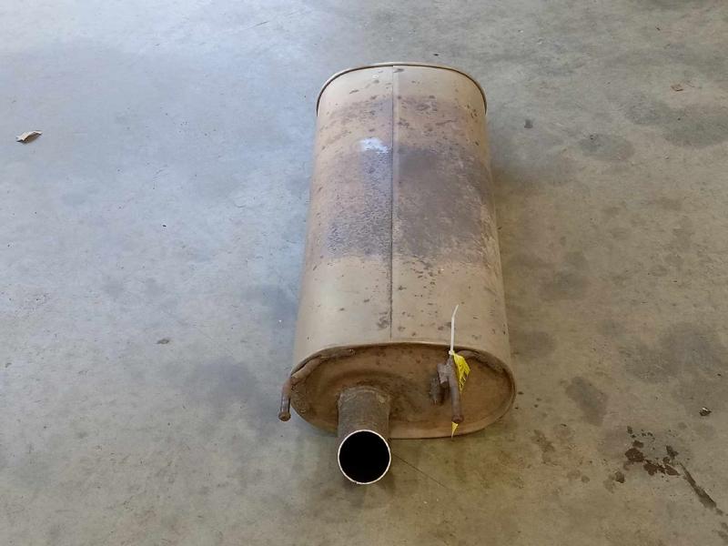 2011-2015 Infiniti QX56 QX80 Center Intermediate Exhaust Muffler OEM 201001LA2A