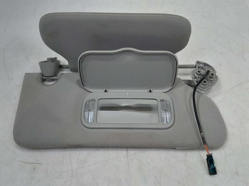 2007 Cadillac DTS Sun Visor