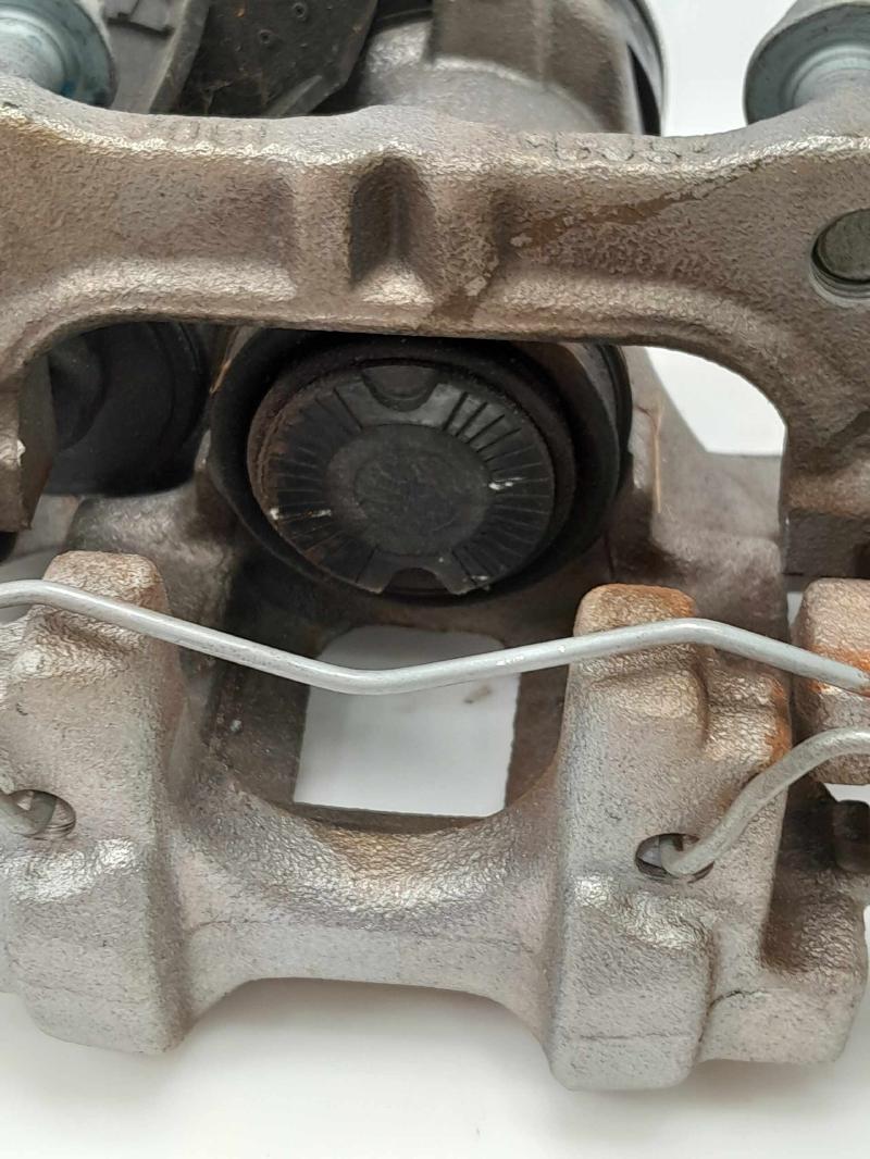 2022 Honda Insight Caliper