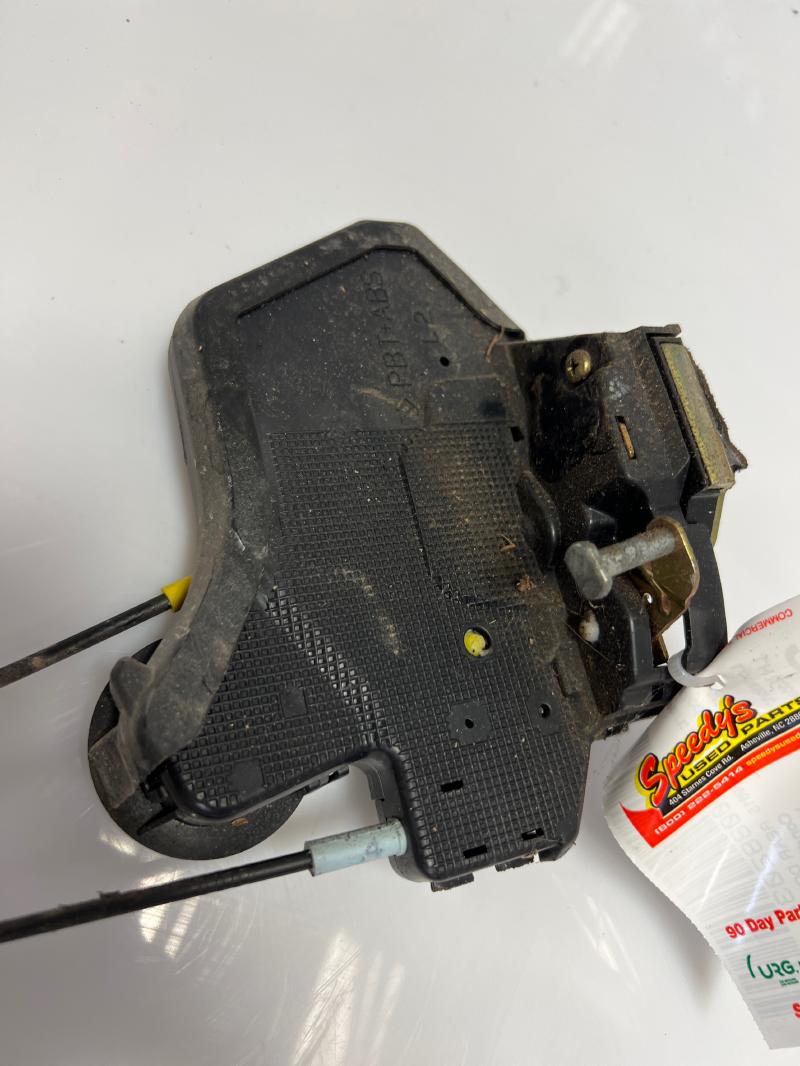 2003 Toyota Corolla Rear Door Latch