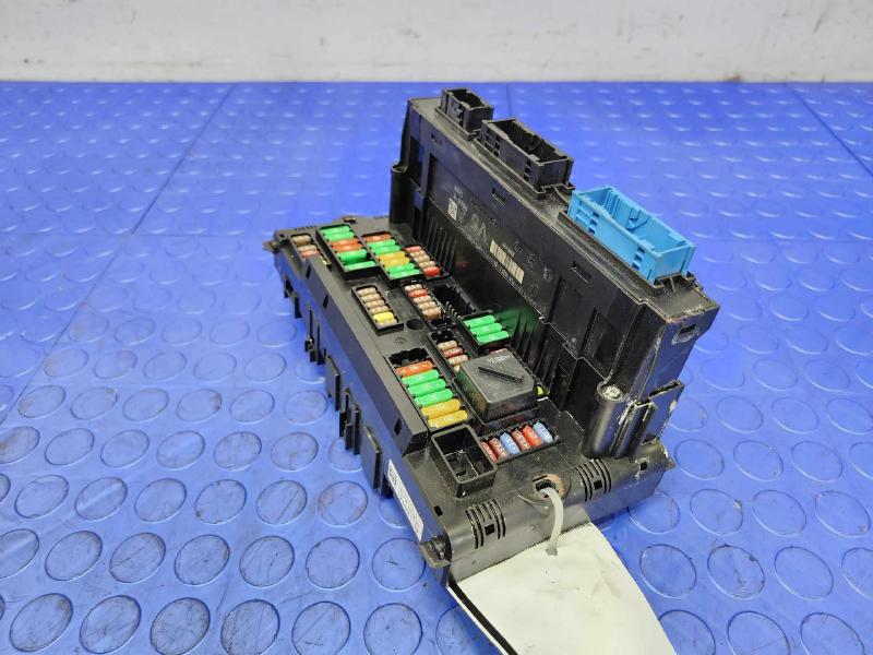 2011 BMW 535i Cabin Fuse Box