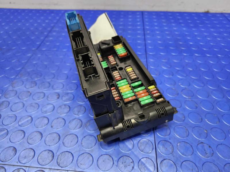2011 BMW 535i Cabin Fuse Box