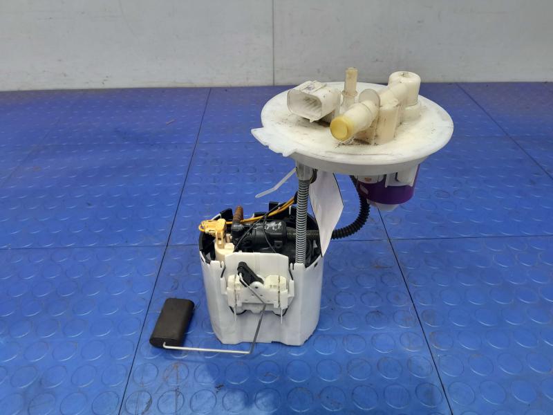 2017-2019 GMC Acadia FWD Fuel Pump Assembly Genuine OEM 84074257