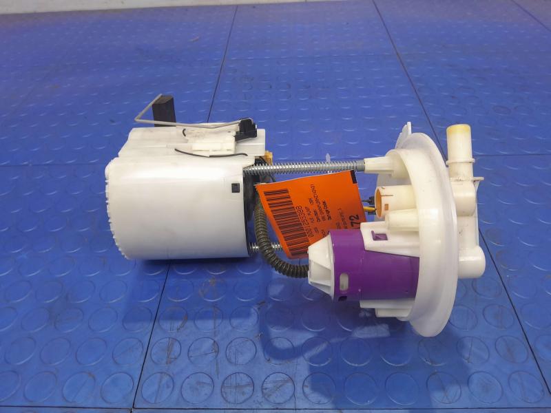 2017-2019 GMC Acadia FWD Fuel Pump Assembly Genuine OEM 84074257