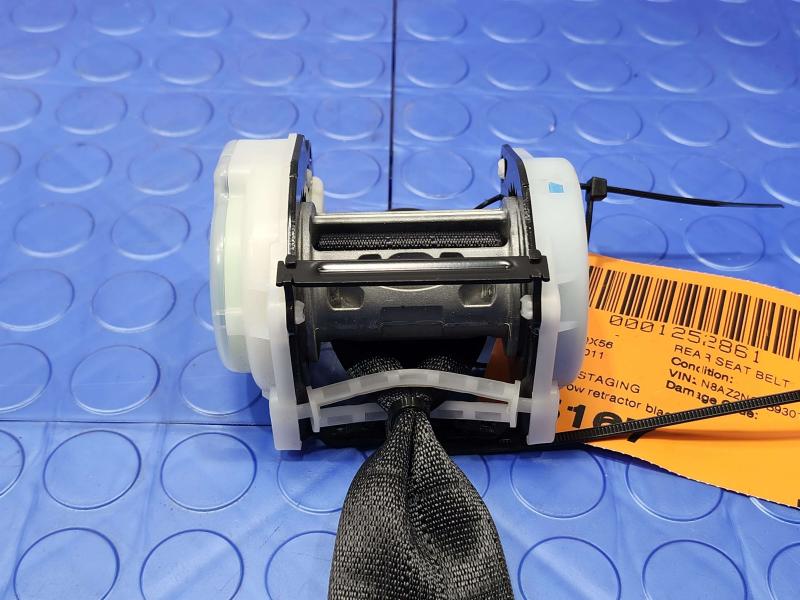 2011 Infiniti QX56 Rear Seat Belt