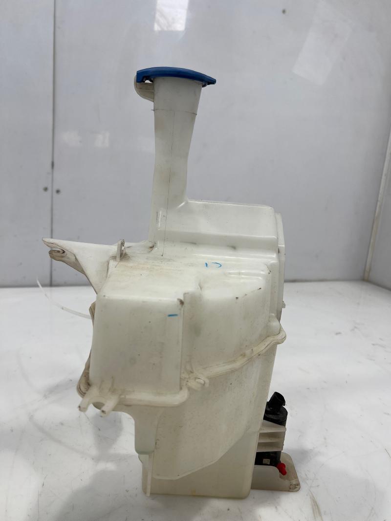 2017 Hyundai Elantra Washer Bottle