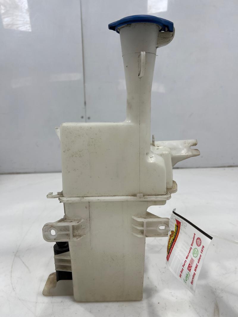 2017 Hyundai Elantra Washer Bottle