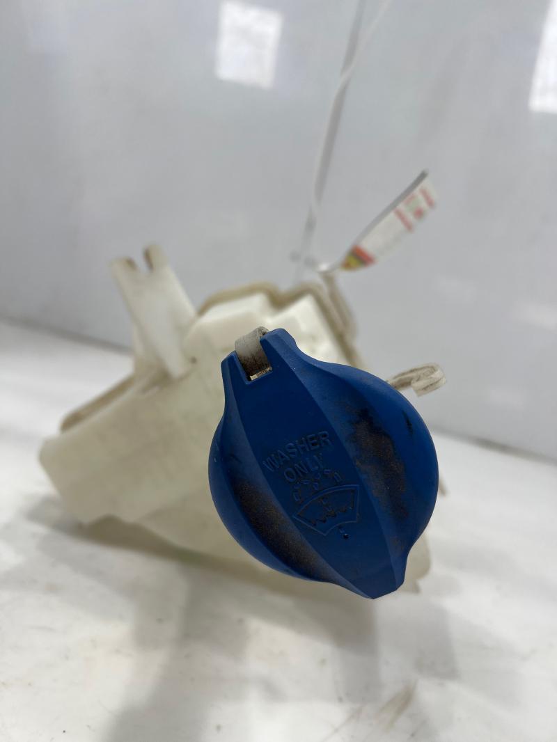 2017 Hyundai Elantra Washer Bottle
