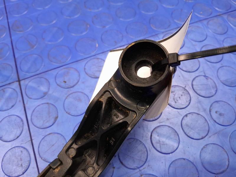 2013-2019 Cadillac ATS Windshield Wiper Arm Right Passenger Side OEM 22905712