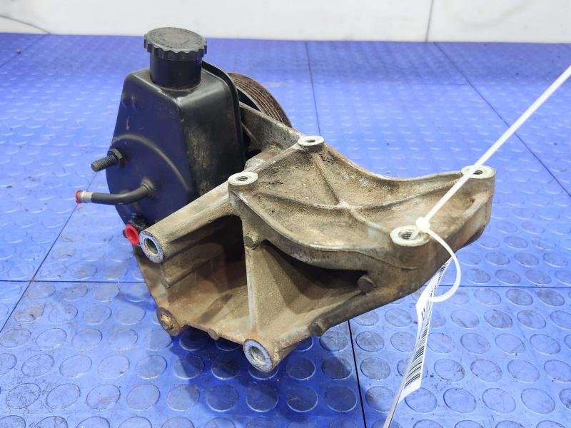 1993 Ford Econoline E-150 Power Steering Pump/Motor