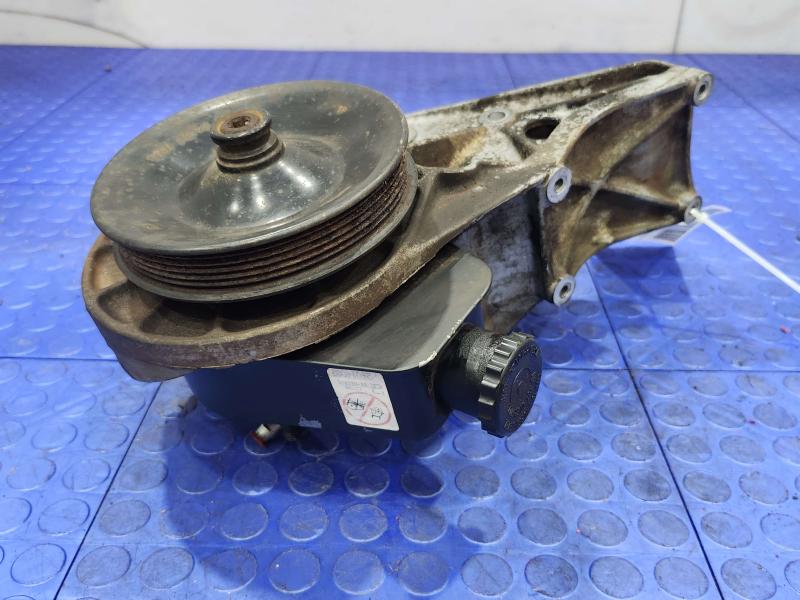 1993 Ford Econoline E-150 Power Steering Pump/Motor