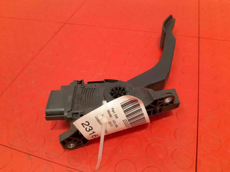 2010-2017 Volvo XC60 Accelerator Pedal Assembly Genuine OEM Part 31329062
