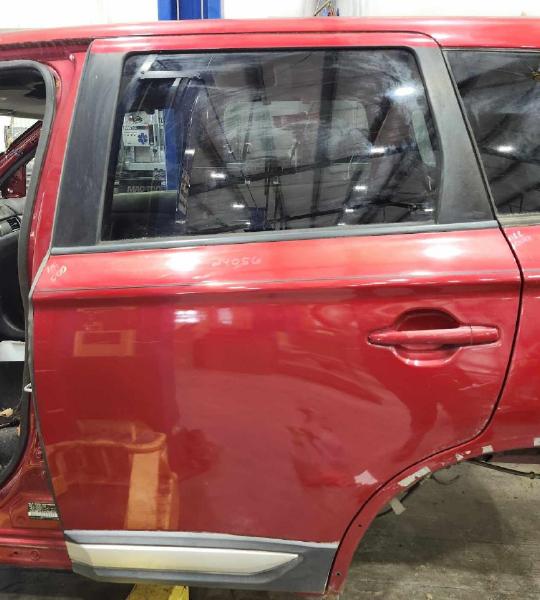2017 Mitsubishi Outlander Rear Door