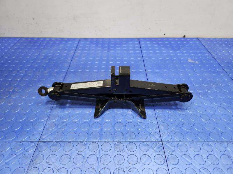 2011 Mazda CX-9 Jack Assembly