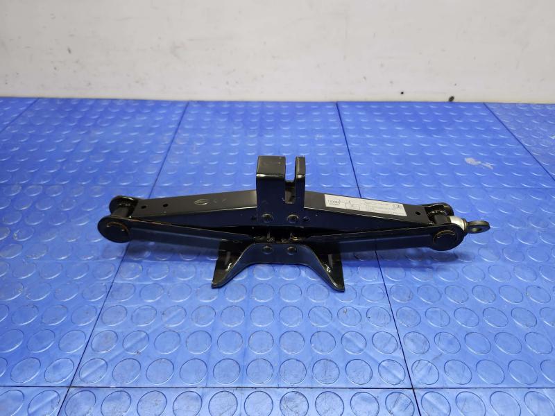 2011 Mazda CX-9 Jack Assembly